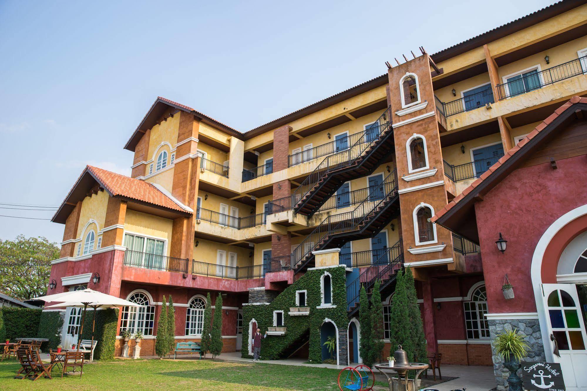 San Pareni Hotel Chiang Mai Exterior photo