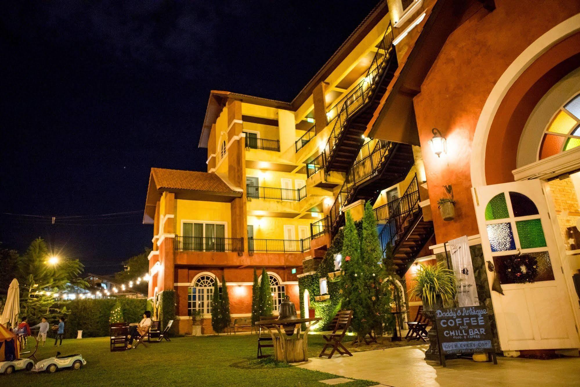 San Pareni Hotel Chiang Mai Exterior photo