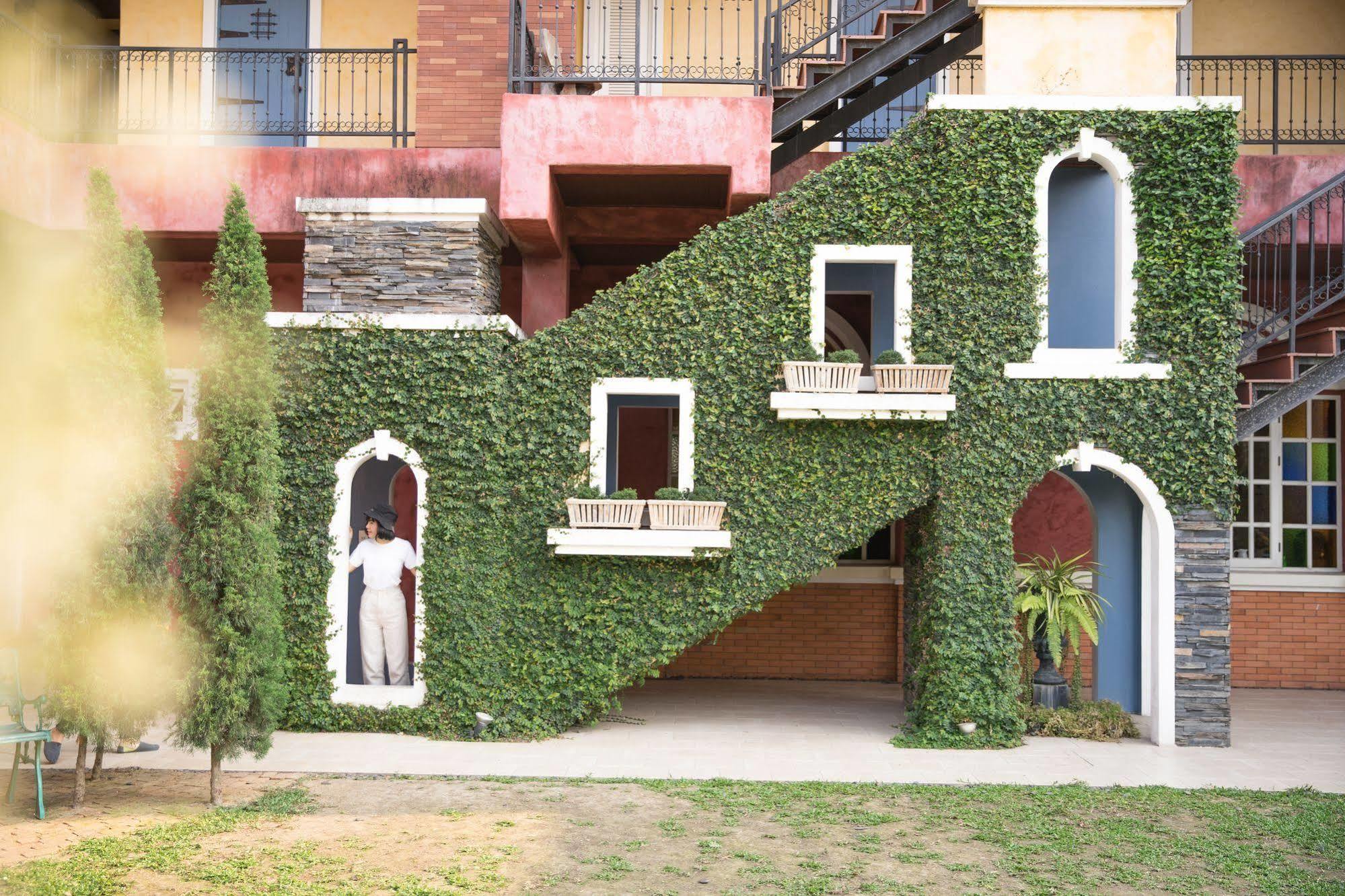 San Pareni Hotel Chiang Mai Exterior photo